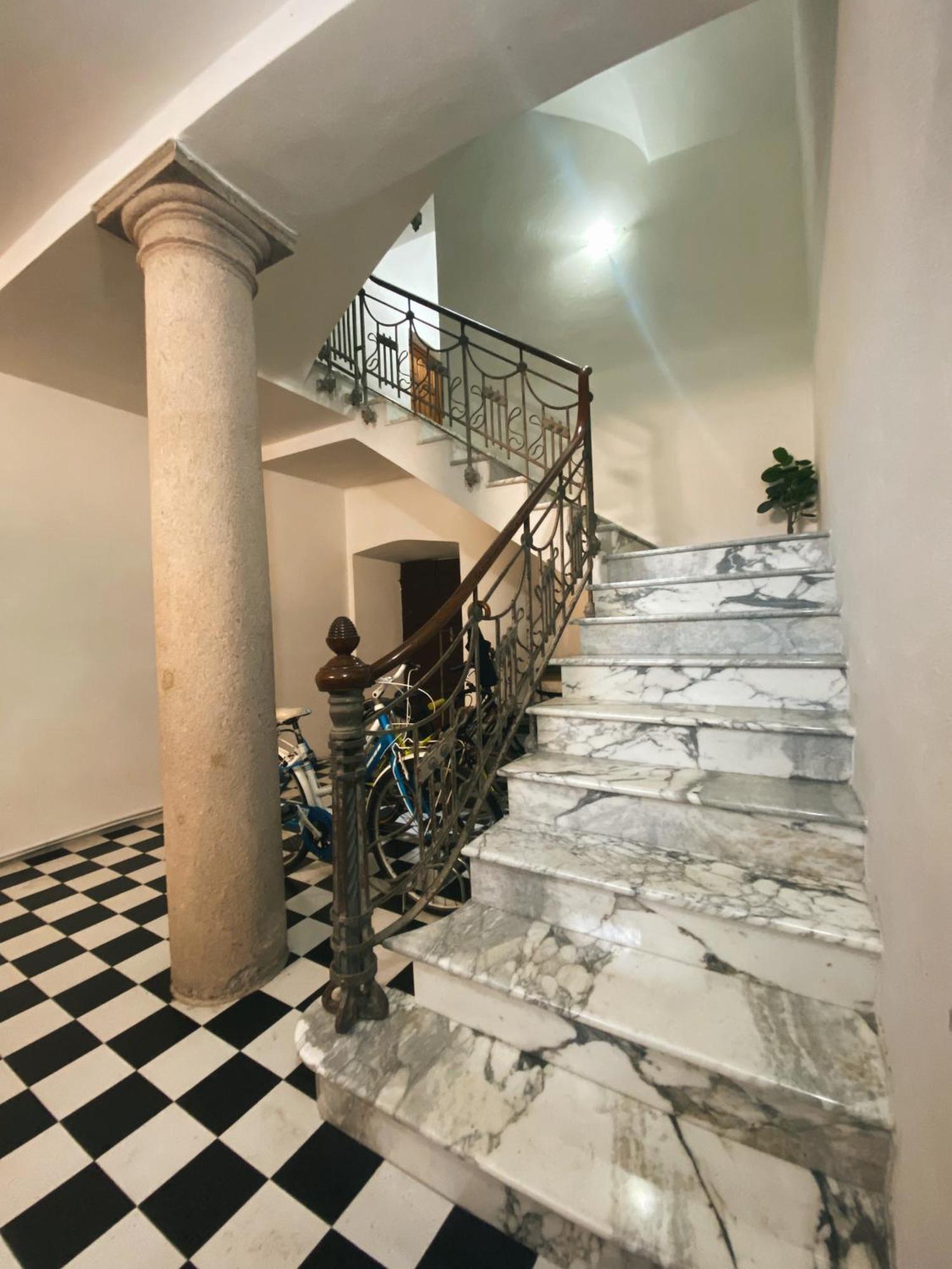 Tra I Due Ponti Hotel Боза Екстериор снимка